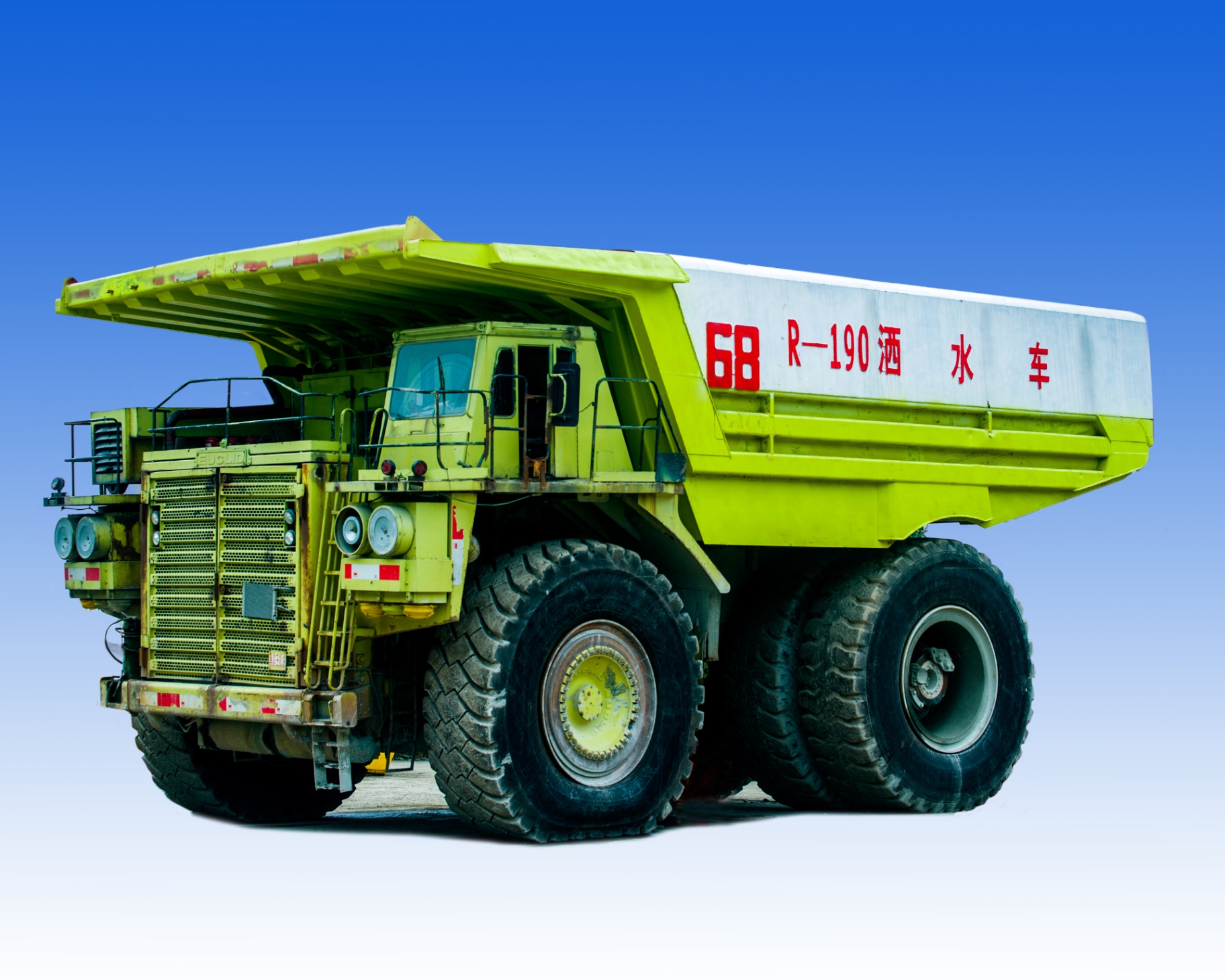 R-190 矿用洒水车